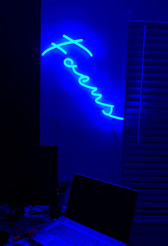 Noctiluca Lighting - Focus neon LED sign